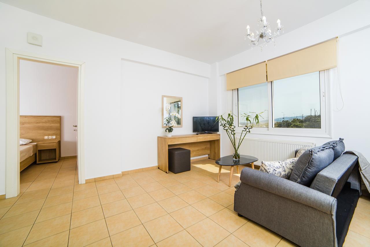 Eva Apartments 考陶洛法里 外观 照片