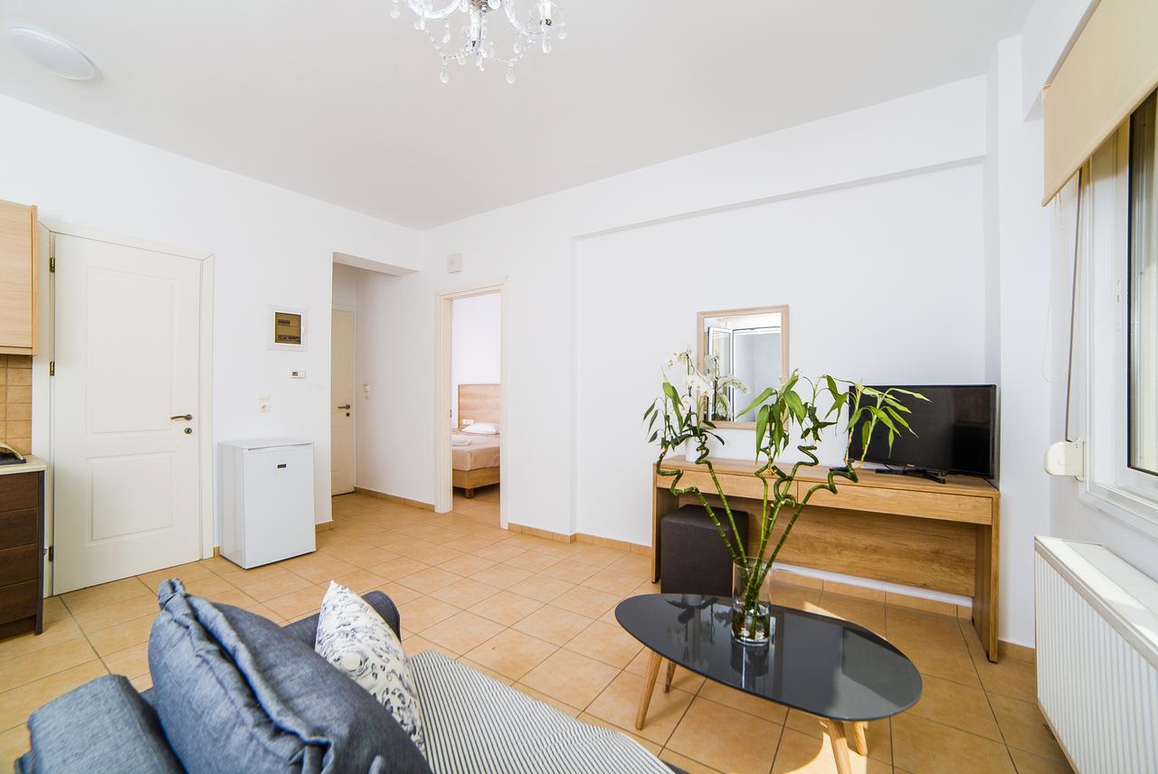 Eva Apartments 考陶洛法里 外观 照片