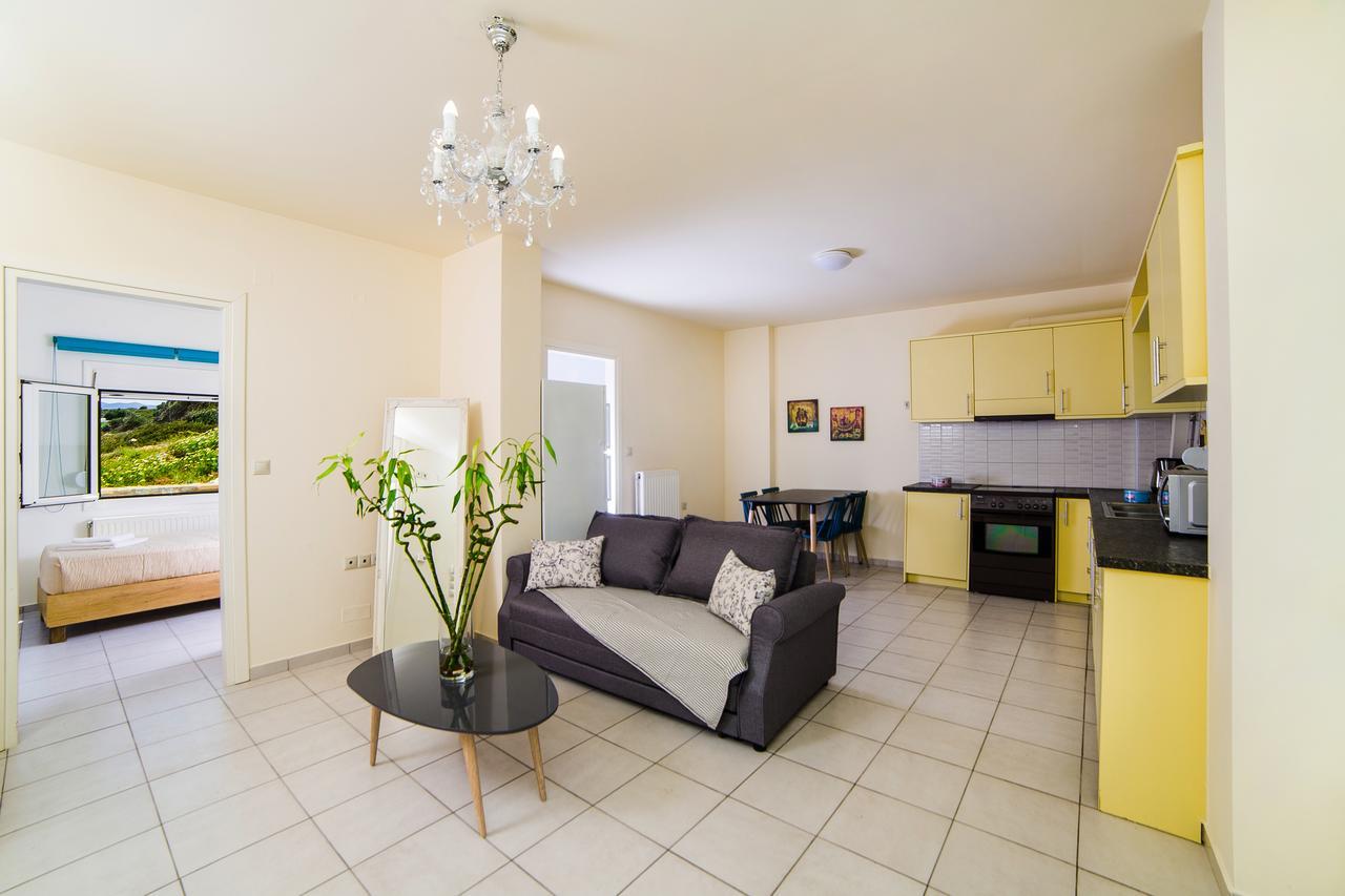 Eva Apartments 考陶洛法里 外观 照片