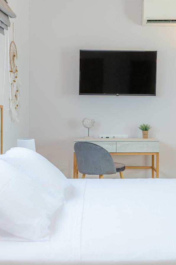 Eva Apartments 考陶洛法里 外观 照片